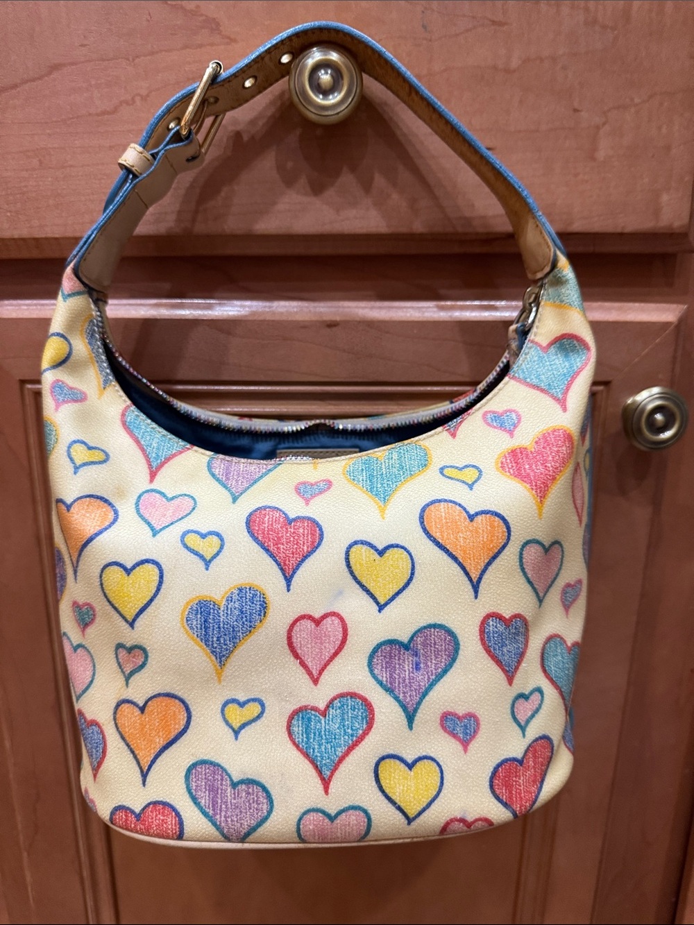 Dooney and Bourke Y2K, Vintage Cream Heart-Print, Leather Bag